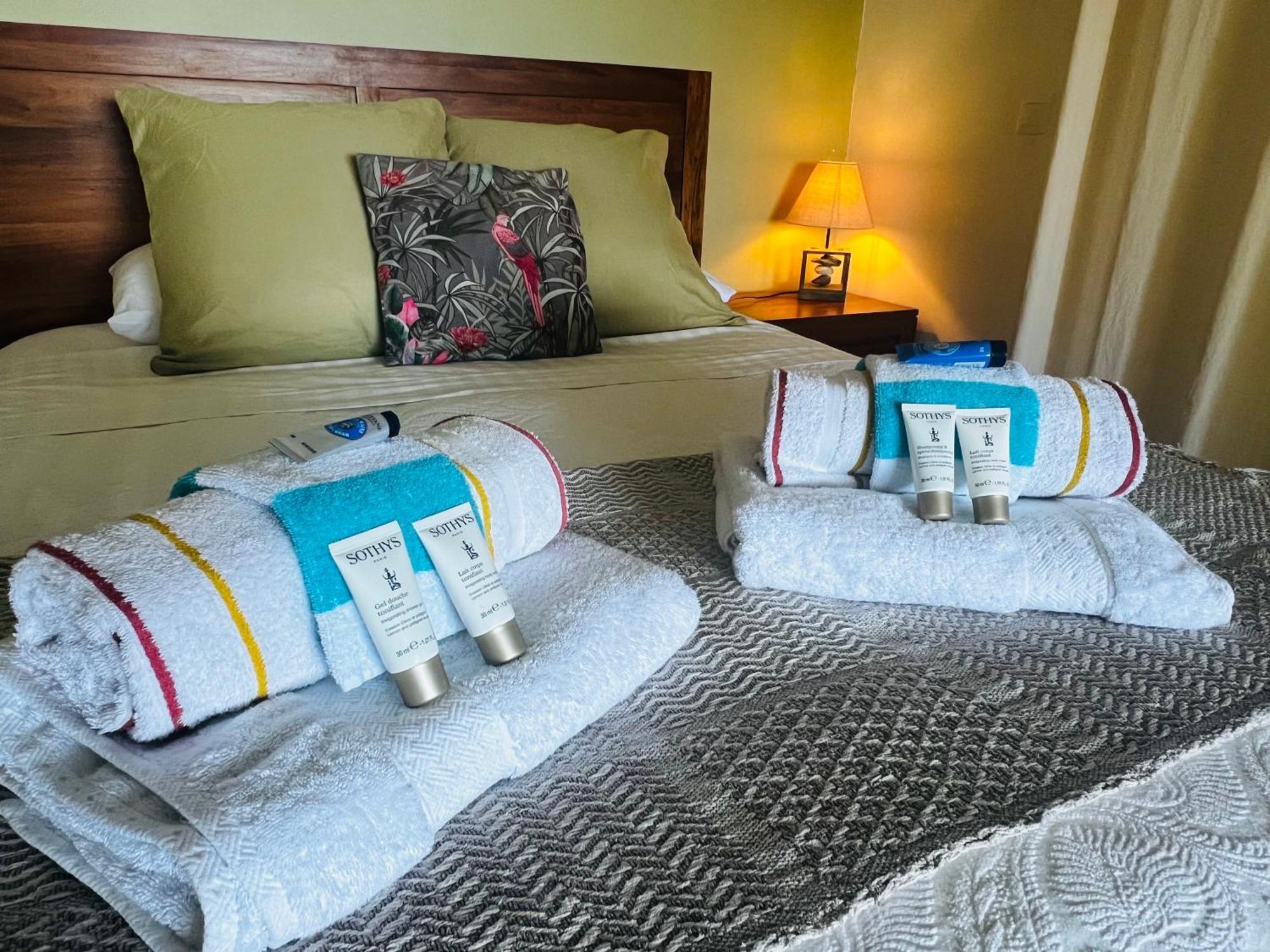 Vue Mer/3Beds/Piscine/Wifi/900 Metres De La Plage 데샤이에스 외부 사진